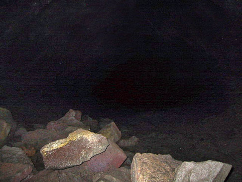 Höhlen in Hawaiis Wäldern